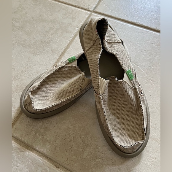 Sanuk Size 9 - NWOT - Picture 3 of 5